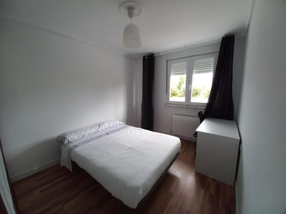 Apartamento En Santander Soleado Y Con Terraza. Luaran gambar