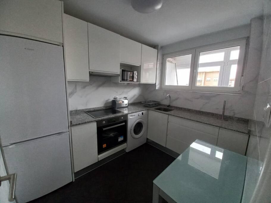 Apartamento En Santander Soleado Y Con Terraza. Luaran gambar
