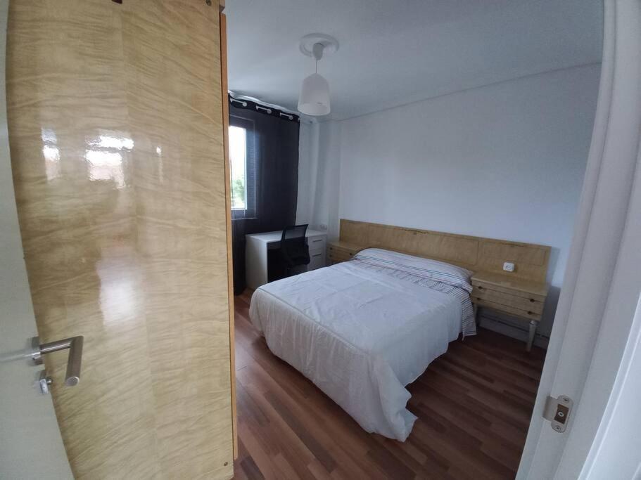 Apartamento En Santander Soleado Y Con Terraza. Luaran gambar